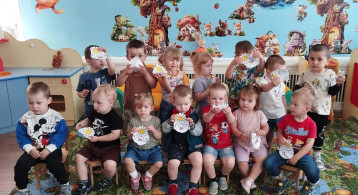 Поздравление с днем семьи, любви и верности от малышей Поздравление с днем семьи, любви и верности от малышей.